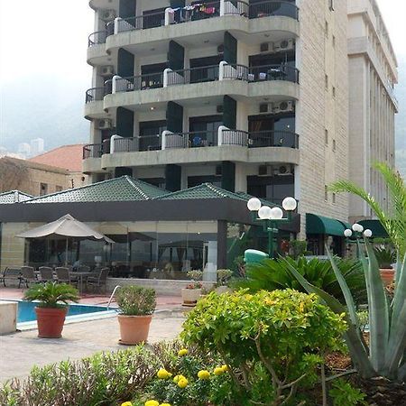 Holiday Suites Hotel & Beach Resort 주니에 외부 사진
