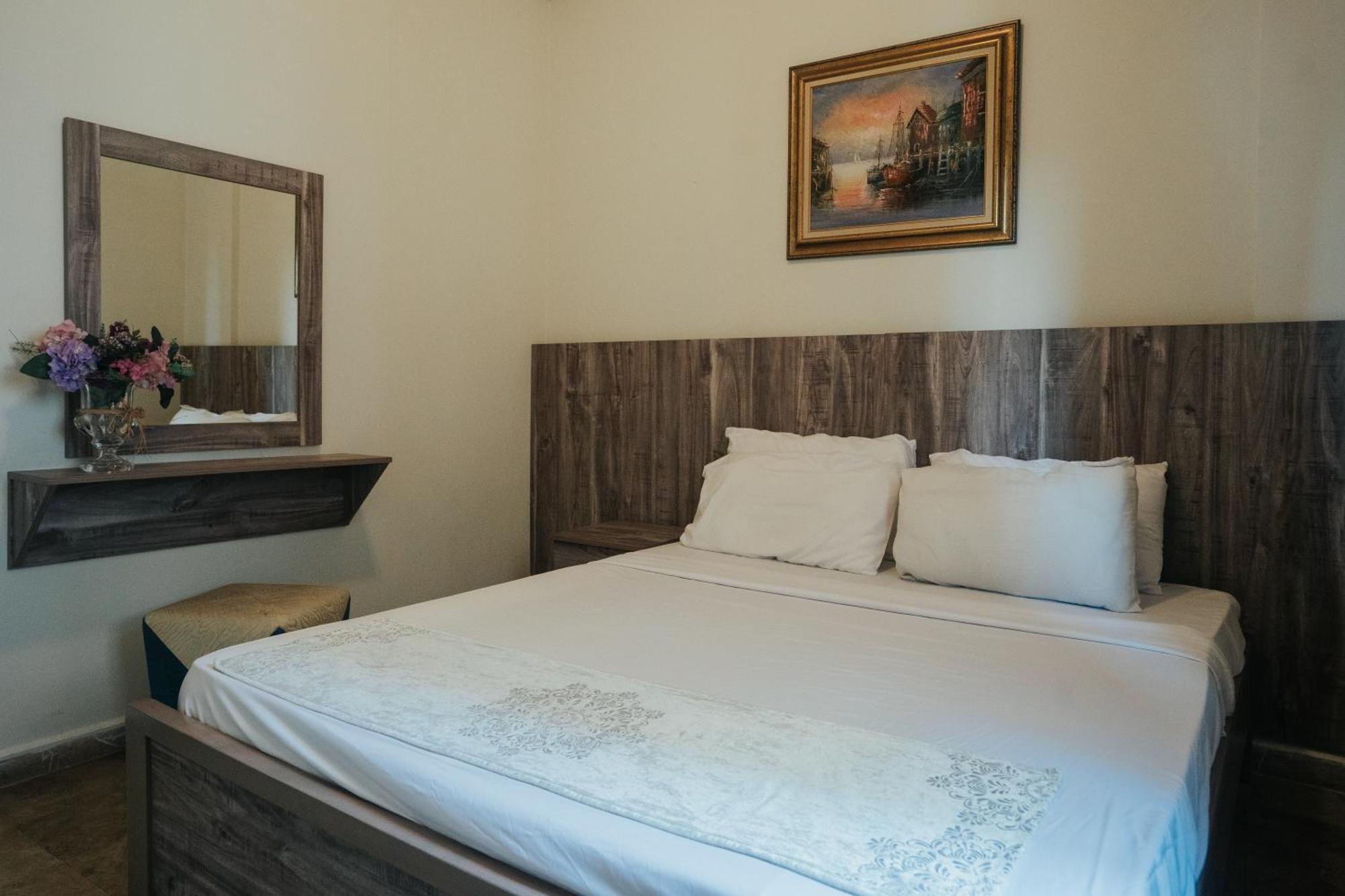 Holiday Suites Hotel & Beach Resort 주니에 외부 사진