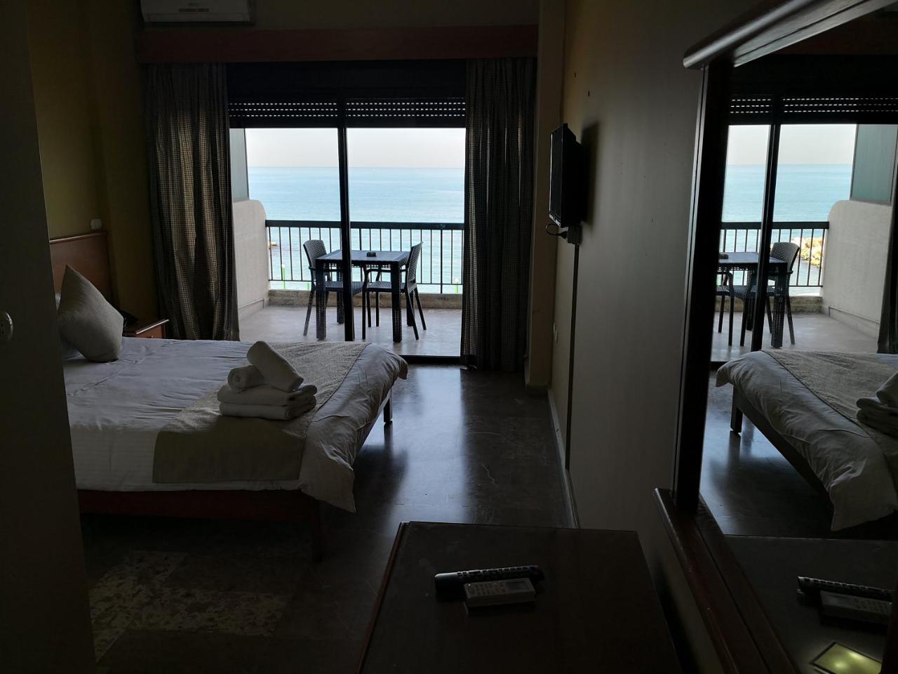 Holiday Suites Hotel & Beach Resort 주니에 외부 사진
